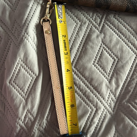 Michael Kors Checkerboard Wallet in black brown and gold hardware - Picture 10 of 10